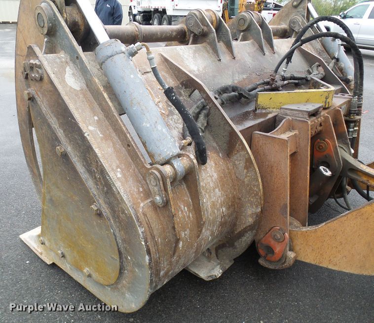 image for item DG5657 ACS 9'W grapple bucket