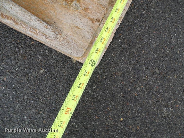 image for item DG5657 ACS 9'W grapple bucket