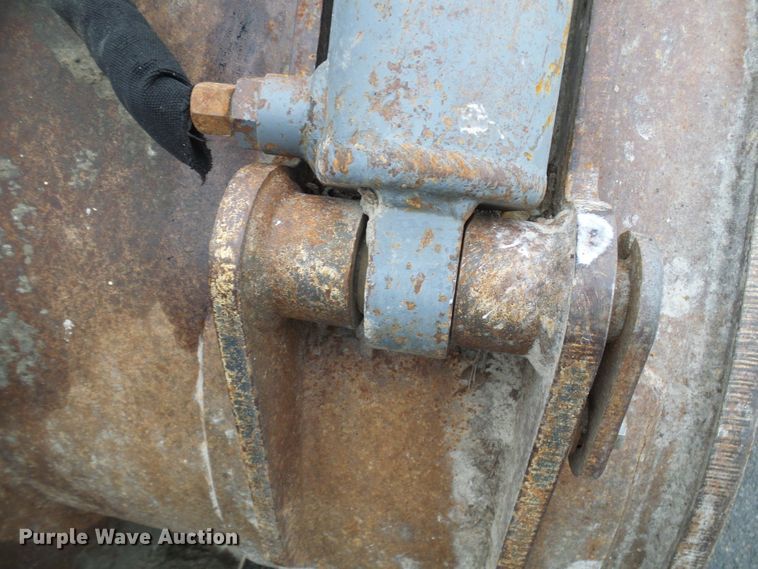 image for item DG5657 ACS 9'W grapple bucket