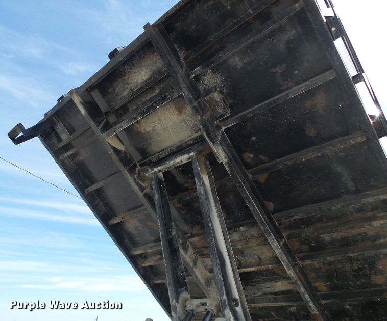 image for item DG5659 2011 PJ dump trailer