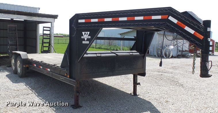 image for item DG5660 2004 PJ equipment trailer