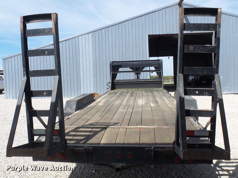 image for item DG5660 2004 PJ equipment trailer