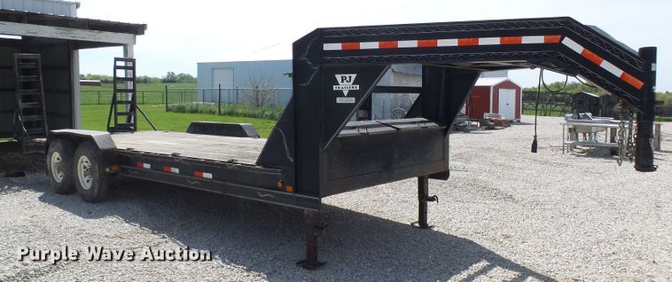 image for item DG5660 2004 PJ equipment trailer