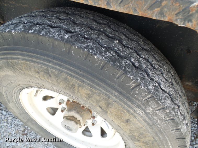 image for item DG5660 2004 PJ equipment trailer