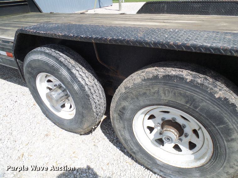 image for item DG5660 2004 PJ equipment trailer