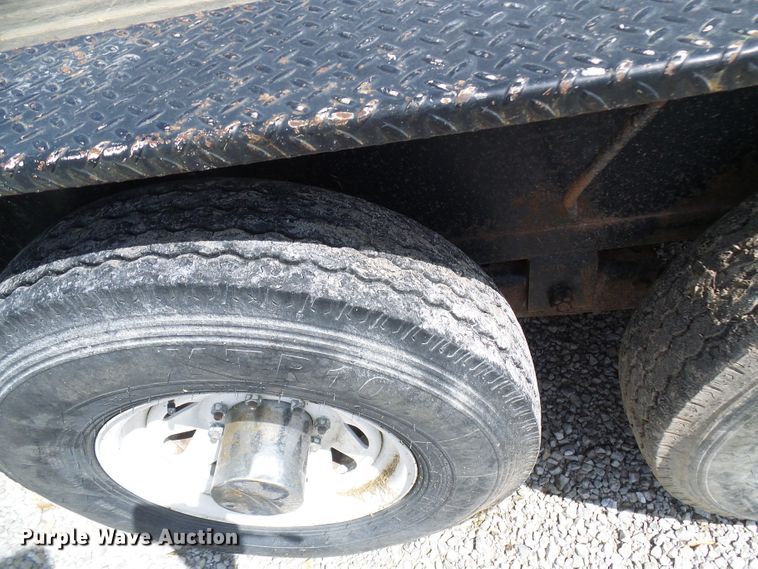 image for item DG5660 2004 PJ equipment trailer