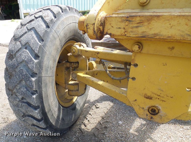 image for item DG5666 1992 Caterpillar 12G motor grader