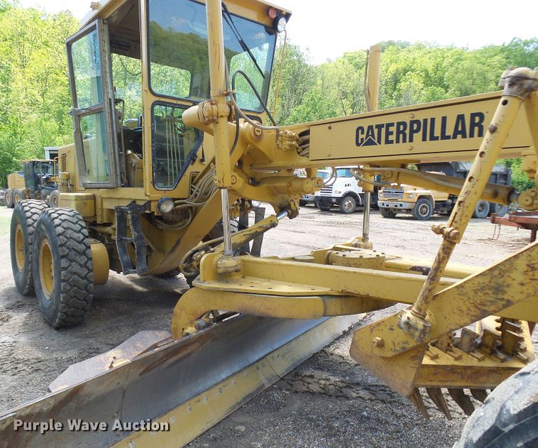 image for item DG5666 1992 Caterpillar 12G motor grader