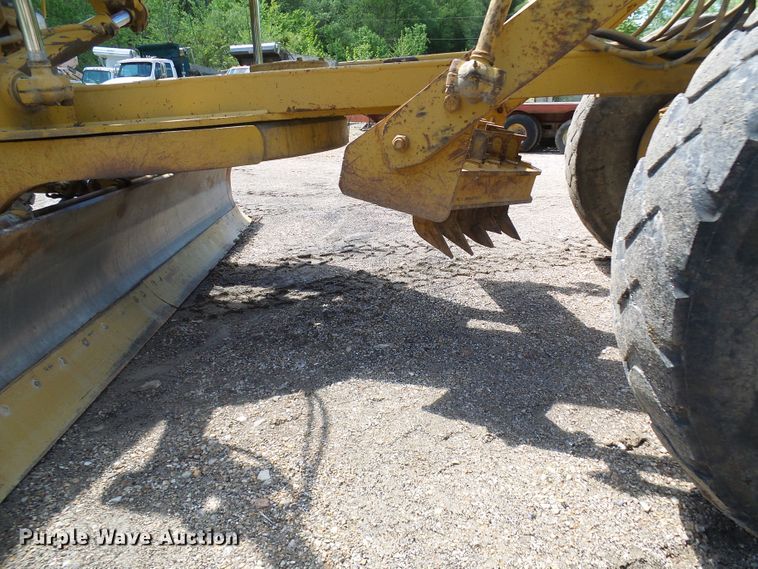 image for item DG5666 1992 Caterpillar 12G motor grader