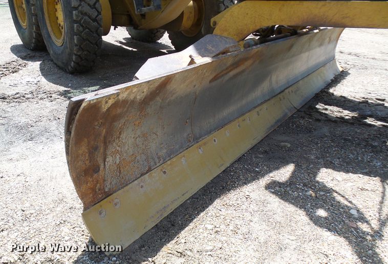 image for item DG5666 1992 Caterpillar 12G motor grader