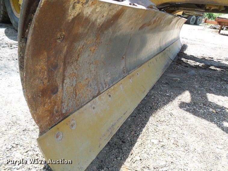 image for item DG5666 1992 Caterpillar 12G motor grader