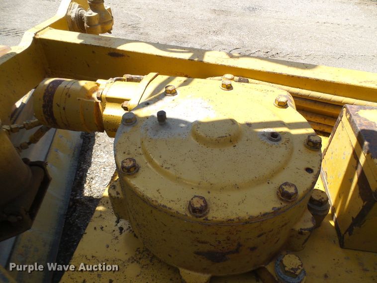 image for item DG5666 1992 Caterpillar 12G motor grader