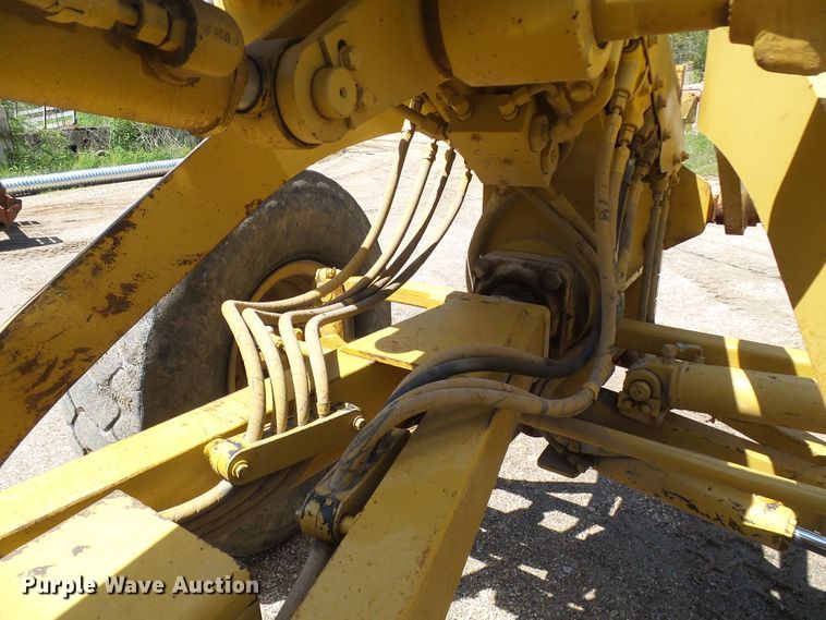 image for item DG5666 1992 Caterpillar 12G motor grader