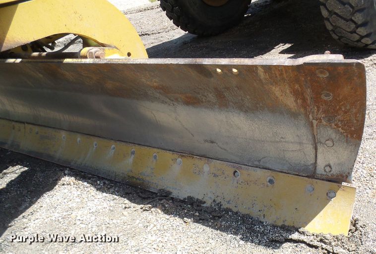 image for item DG5666 1992 Caterpillar 12G motor grader