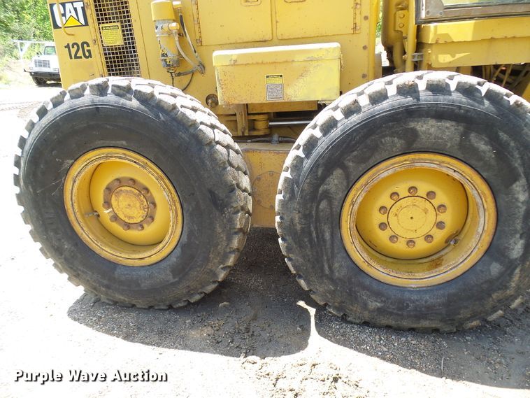 image for item DG5666 1992 Caterpillar 12G motor grader