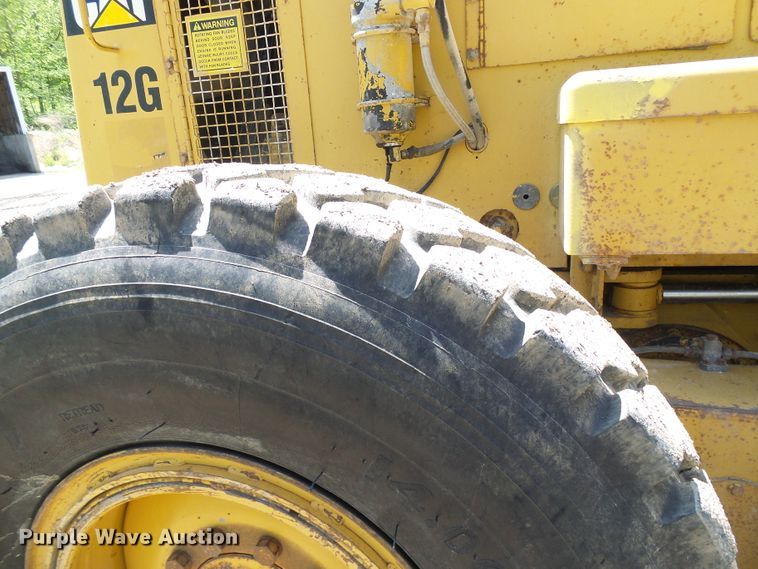 image for item DG5666 1992 Caterpillar 12G motor grader