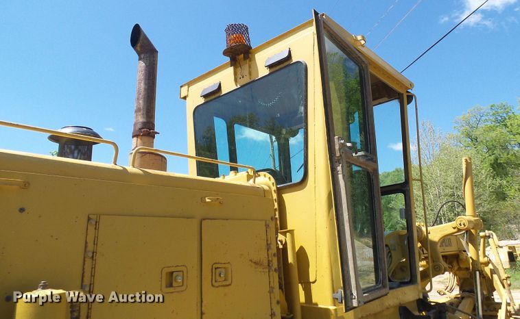 image for item DG5666 1992 Caterpillar 12G motor grader