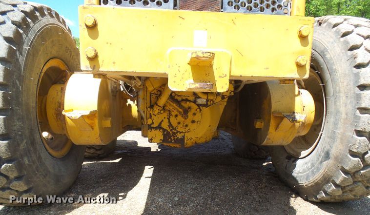 image for item DG5666 1992 Caterpillar 12G motor grader