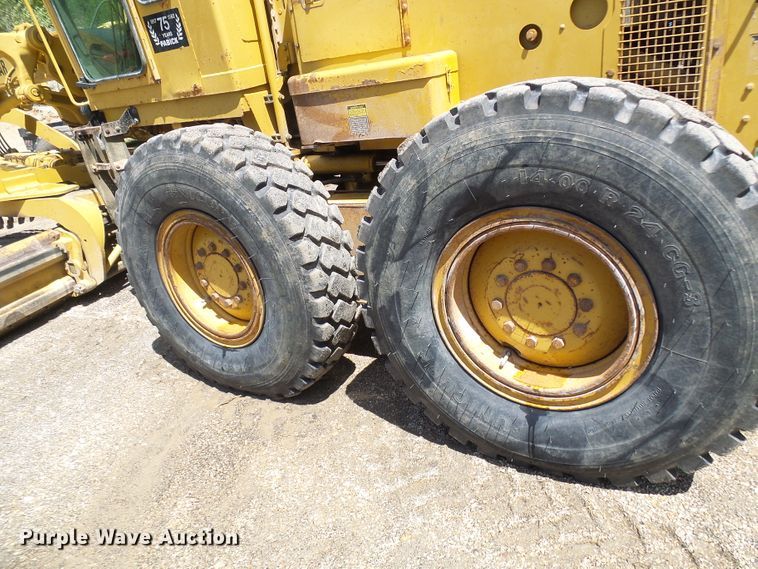 image for item DG5666 1992 Caterpillar 12G motor grader