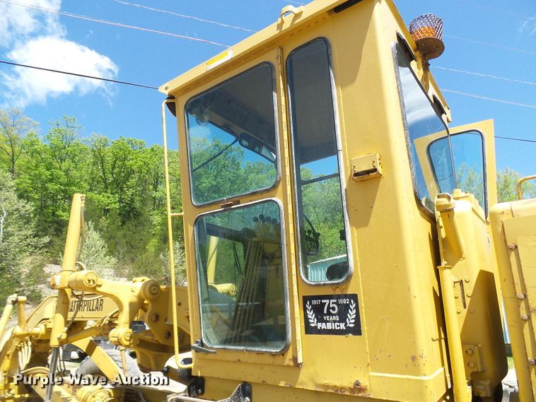 image for item DG5666 1992 Caterpillar 12G motor grader