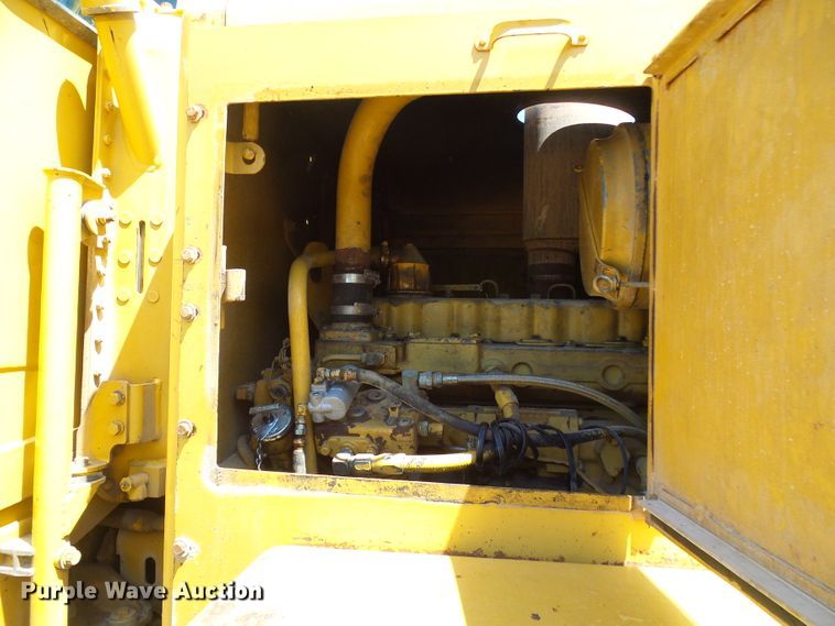 image for item DG5666 1992 Caterpillar 12G motor grader