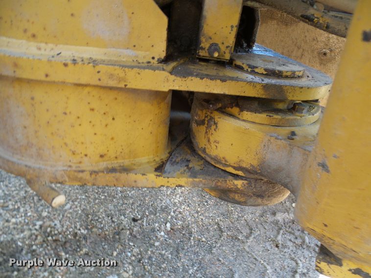image for item DG5666 1992 Caterpillar 12G motor grader