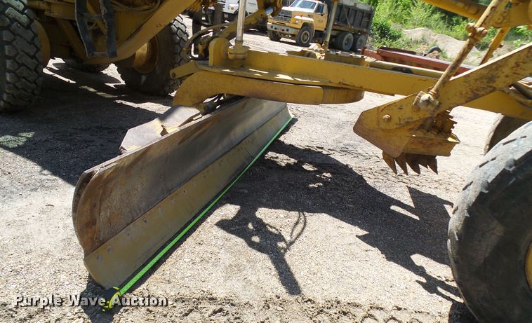 image for item DG5666 1992 Caterpillar 12G motor grader