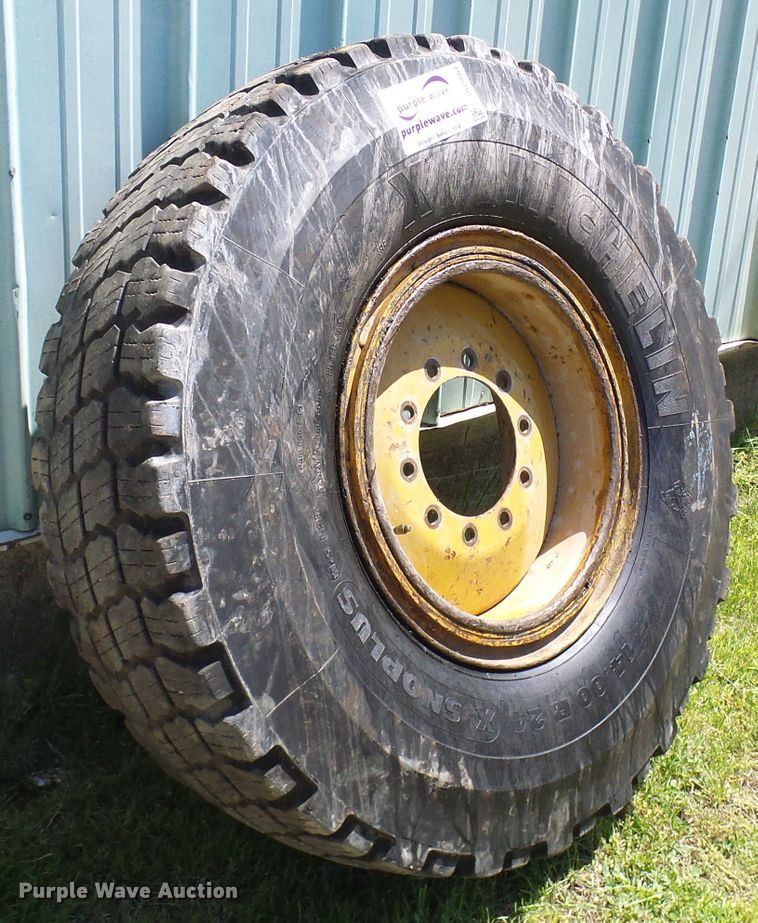 image for item DG5667 Michelin 14.00R24 tire