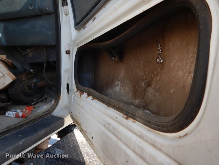 image for item DG5952 1984 GMC Brigadier tank truck