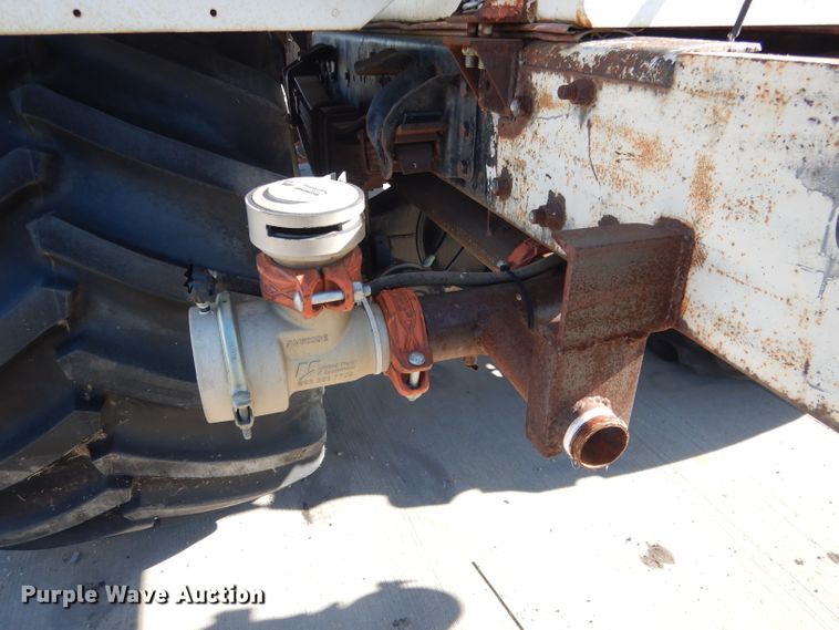 image for item DG5952 1984 GMC Brigadier tank truck