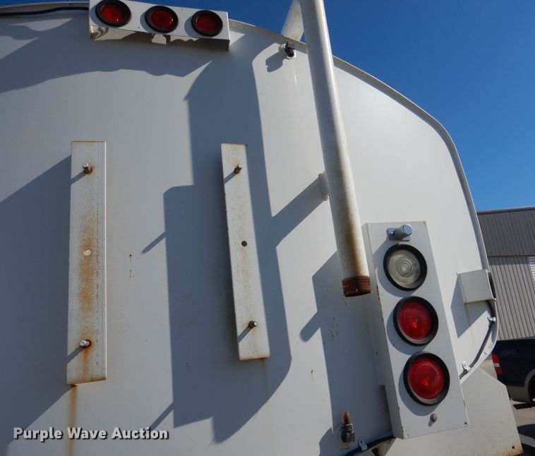 image for item DG5952 1984 GMC Brigadier tank truck