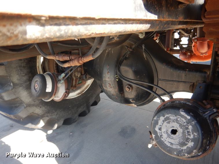 image for item DG5952 1984 GMC Brigadier tank truck