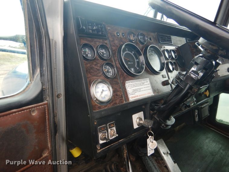 image for item DG5965 1997 Kenworth W900 dump truck