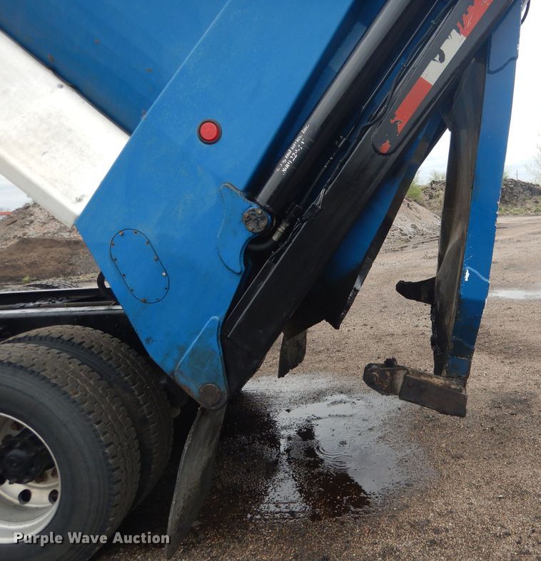 image for item DG5965 1997 Kenworth W900 dump truck