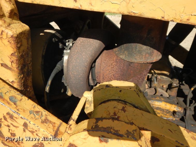 image for item DG6464 Caterpillar 955  track loader