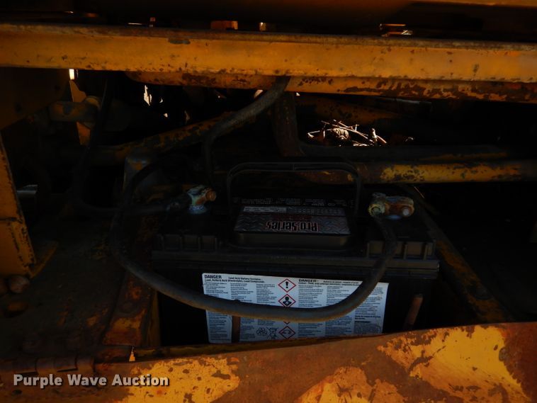 image for item DG6464 Caterpillar 955  track loader