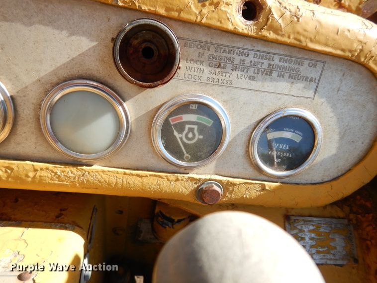 image for item DG6464 Caterpillar 955  track loader