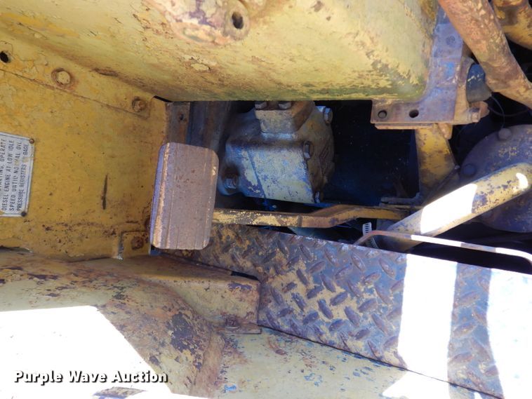 image for item DG6464 Caterpillar 955  track loader