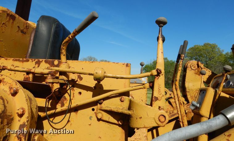 image for item DG6464 Caterpillar 955  track loader