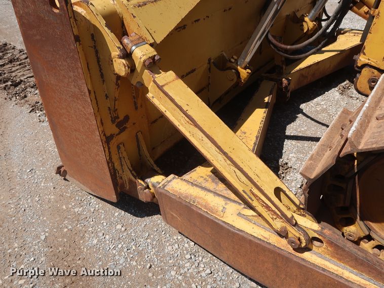 image for item DG7120 2007 Caterpillar D6R XL Series III  crawler dozer