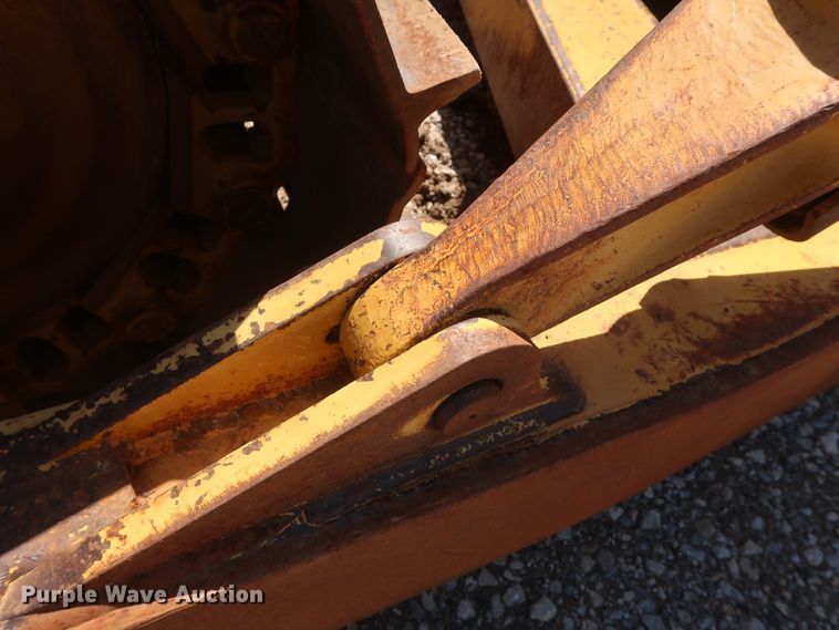 image for item DG7120 2007 Caterpillar D6R XL Series III  crawler dozer