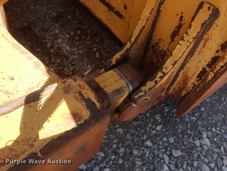 image for item DG7120 2007 Caterpillar D6R XL Series III  crawler dozer