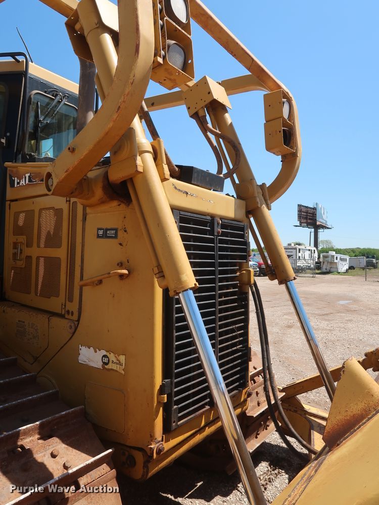 image for item DG7120 2007 Caterpillar D6R XL Series III  crawler dozer