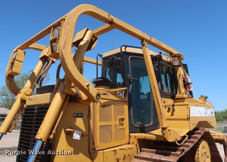 image for item DG7120 2007 Caterpillar D6R XL Series III  crawler dozer