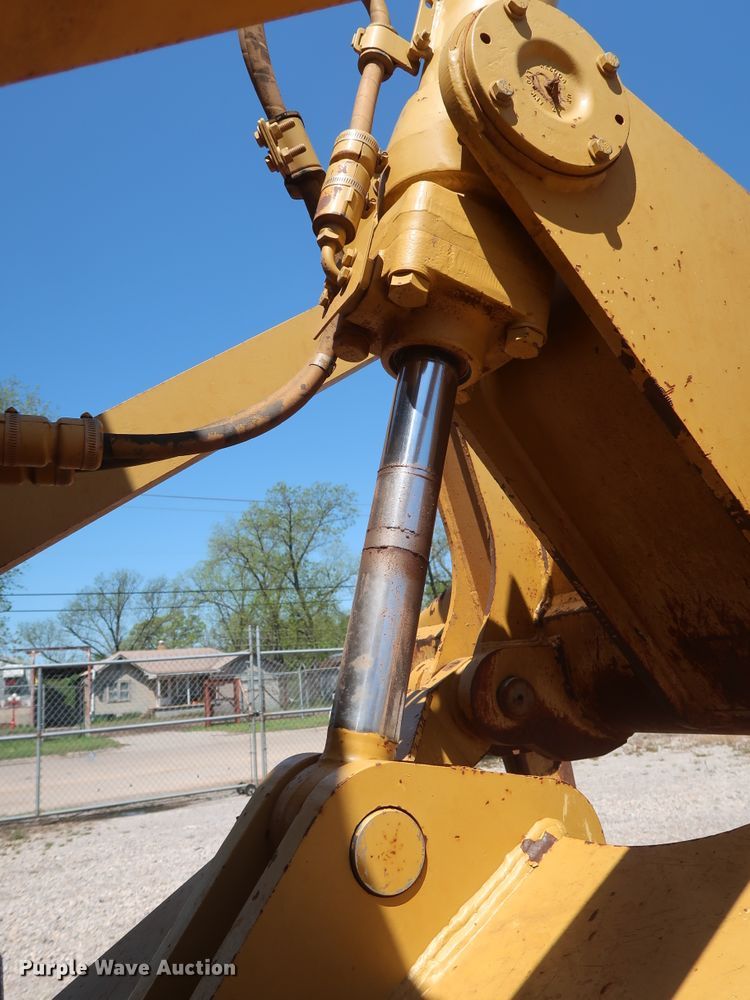 image for item DG7120 2007 Caterpillar D6R XL Series III  crawler dozer