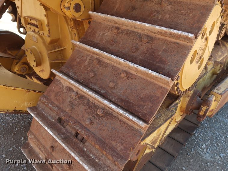 image for item DG7120 2007 Caterpillar D6R XL Series III  crawler dozer