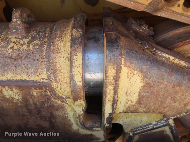 image for item DG7120 2007 Caterpillar D6R XL Series III  crawler dozer