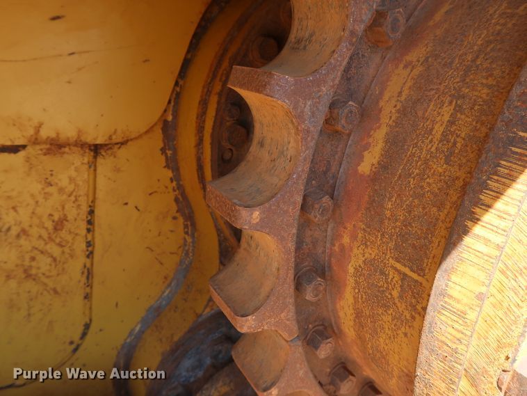 image for item DG7120 2007 Caterpillar D6R XL Series III  crawler dozer