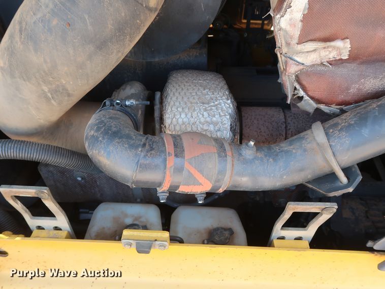 image for item DG7122 2009 Komatsu D65EX-15EO  crawler dozer