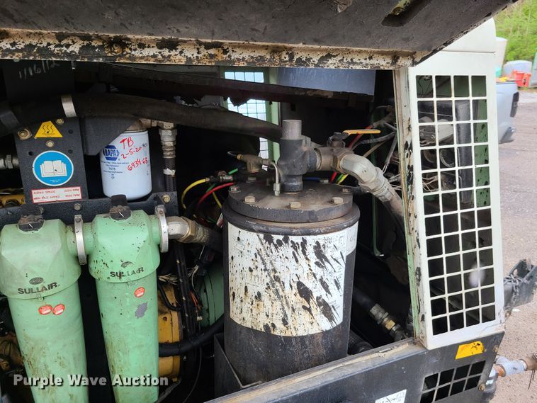 image for item DG7744 Sullair 375HAFDPQ-CA3 air compressor